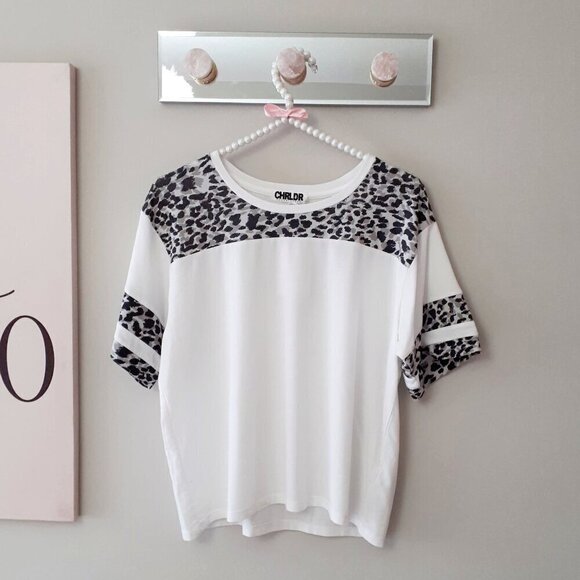 NWT CHRLDR grey leopard detail white football t-shirt, S - Picture 6 of 9
